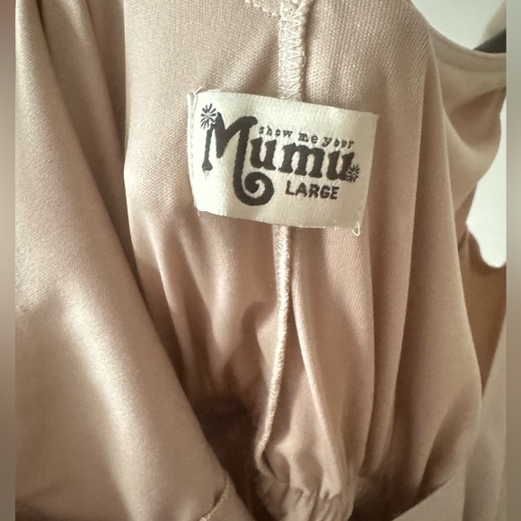 Show Me Your Mumu Kendall Maxi Dress in Show Me the Ring Crisp - Picture 4 of 5